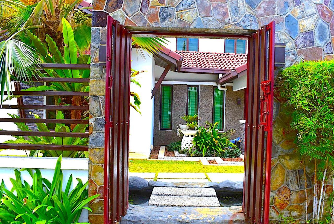 12Haven Stunning Seaside Luxury Villa Pd With Kids Pool Port Dickson Exterior foto